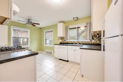 3055 N 81st St, Milwaukee, WI 53222 - Photo 7
