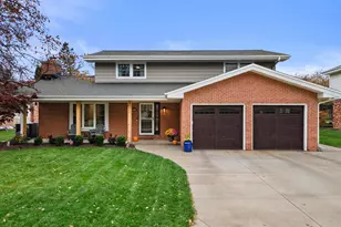 12513 N Jacqueline Ct, Mequon, WI 53092 - Photo 1