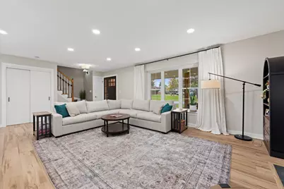 12513 N Jacqueline Ct, Mequon, WI 53092 - Photo 5