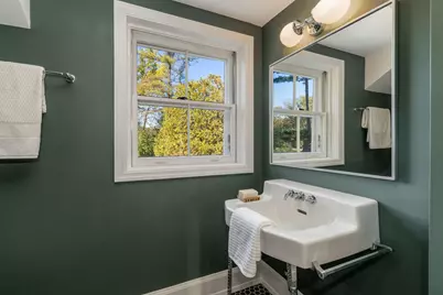 1530 E Standish Pl, Bayside, WI 53217 - Photo 33