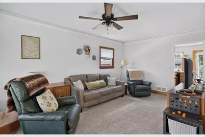 821  20th St, La Crosse, WI 54601 - Photo 3