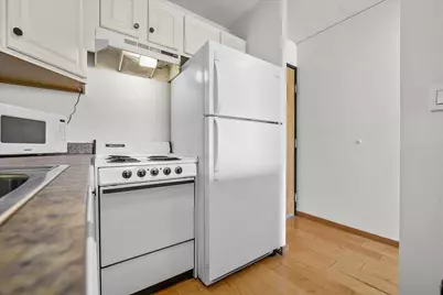 1409 N Prospect Ave #506, Milwaukee, WI 53202 - Photo 15