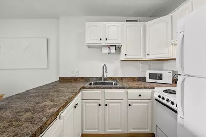1409 N Prospect Ave #506, Milwaukee, WI 53202 - Photo 13