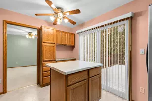 412 Lakeview Rd, South Milwaukee, WI 53172 - Photo 7