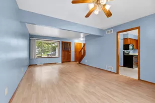 412 Lakeview Rd, South Milwaukee, WI 53172 - Photo 5