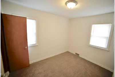 5019 N 24th St, Milwaukee, WI 53209 - Photo 11