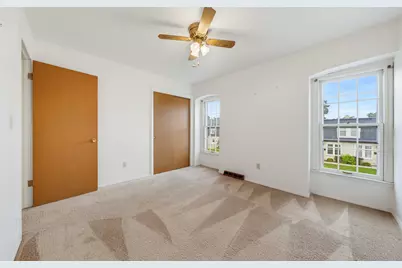 4134 W Cherrywood Ln #4134, Brown Deer, WI 53209 - Photo 19