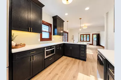 3658 S Logan Ave, Milwaukee, WI 53207 - Photo 5
