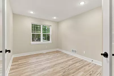 787  Grove Trl, Twin Lakes, WI 53181 - Photo 11
