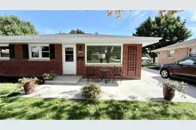 4428 S 63rd St, Greenfield, WI 53220 - Photo 21