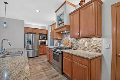 9442  Ashbury Ln, Pleasant Prairie, WI 53158 - Photo 7
