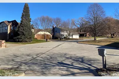 150  Fairway Ct, Onalaska, WI 54650 - Photo 5