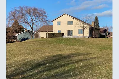 150  Fairway Ct, Onalaska, WI 54650 - Photo 3
