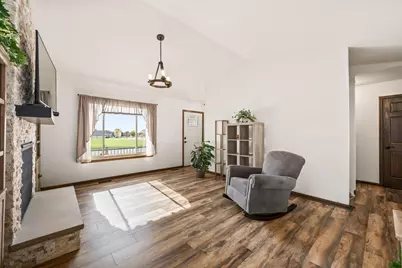 1511  Birchwood St, Delavan, WI 53115 - Photo 5