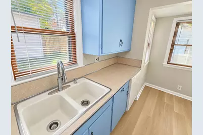4319 S Lenox St, Milwaukee, WI 53207 - Photo 9