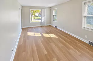4319 S Lenox St, Milwaukee, WI 53207 - Photo 3