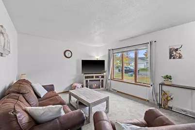 926  Bethanne Pl, Onalaska, WI 54650 - Photo 3