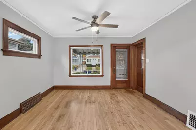 2180 S 90th St, West Allis, WI 53227 - Photo 7