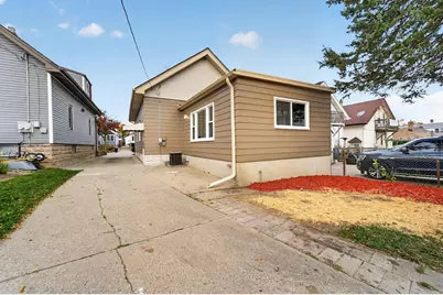 2180 S 90th St, West Allis, WI 53227 - Photo 19