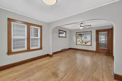 2180 S 90th St, West Allis, WI 53227 - Photo 5