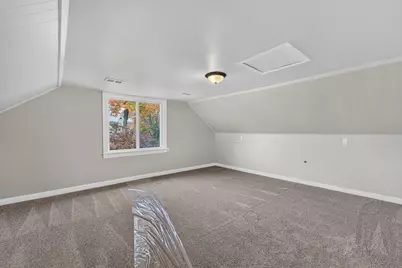 2180 S 90th St, West Allis, WI 53227 - Photo 15