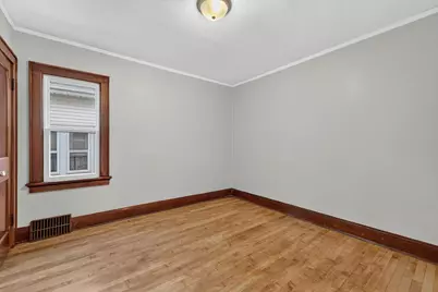 2180 S 90th St, West Allis, WI 53227 - Photo 11