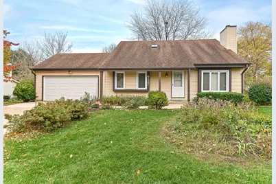 4127 W Southwood Dr, Franklin, WI 53132 - Photo 1