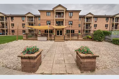 530 N Silverbrook Dr #104, West Bend, WI 53090 - Photo 19