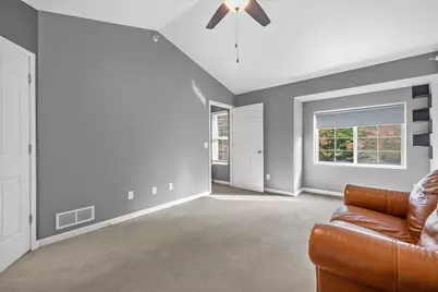 9044 W Elm Ct #D, Franklin, WI 53132 - Photo 17
