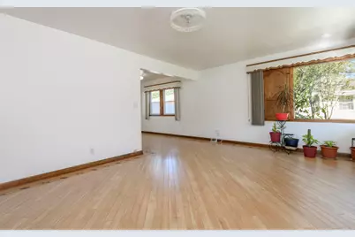 7823 N 53rd St, Milwaukee, WI 53223 - Photo 17