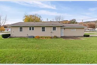 217  Maple St, La Crescent, MN 55947 - Photo 19