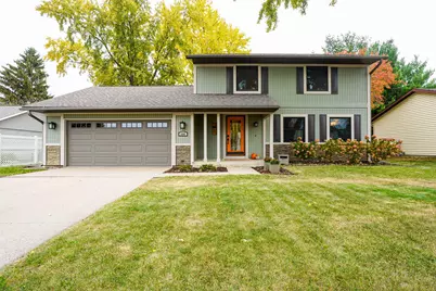1305  Meadow Ln, Onalaska, WI 54650 - Photo 1