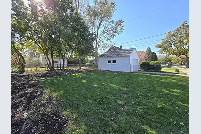 4577 N 42nd St, Milwaukee, WI 53209 - Photo 35