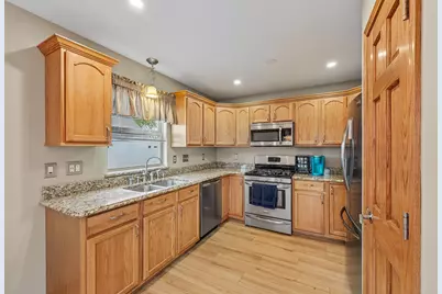 513  Parkview Dr, Johnson Creek, WI 53038 - Photo 5