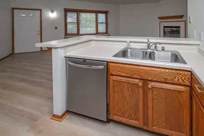 3618 W Rawson Ave, Franklin, WI 53132 - Photo 17