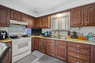 11610 W Elmhurst Pkwy #11612, Wauwatosa, WI 53226 - Photo 3