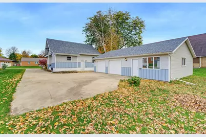 326  Tamarack St, Randolph, WI 53956 - Photo 35