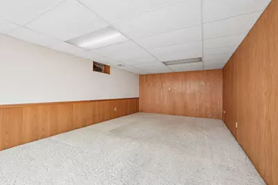 7824  Saint Anne Ct, Wauwatosa, WI 53213 - Photo 35