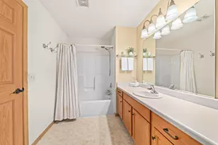 987 Spring Ct, Newburg, WI 53095 - Photo 11