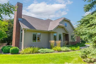 10820 N Essex Dr, Mequon, WI 53092 - Photo 33