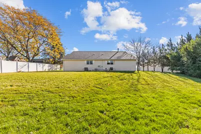 348  Park View Dr, Darien, WI 53114 - Photo 19