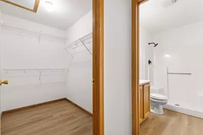 350  Park View Dr, Darien, WI 53114 - Photo 11