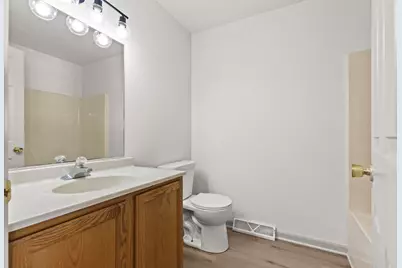 350  Park View Dr, Darien, WI 53114 - Photo 13