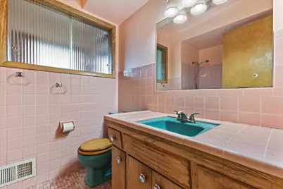 4629 S 14th St, Milwaukee, WI 53221 - Photo 17