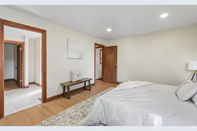 7207 W Van Beck Ave, Milwaukee, WI 53220 - Photo 25