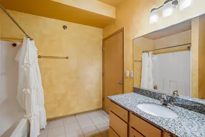 2121 S Kinnickinnic Ave #113, Milwaukee, WI 53207 - Photo 13
