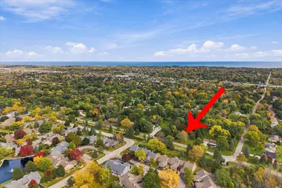 10034 N Grasslyn Rd, Mequon, WI 53092 - Photo 49