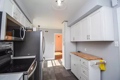 9315  Jackson Park Blvd, Wauwatosa, WI 53226 - Photo 7