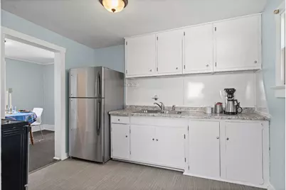 2207  Park Ave, La Crosse, WI 54601 - Photo 9