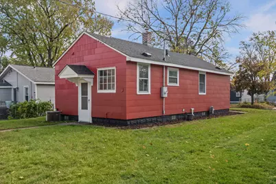 2207  Park Ave, La Crosse, WI 54601 - Photo 17